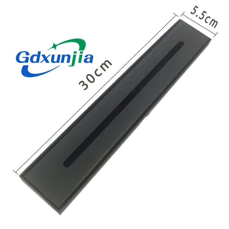 দীর্ঘ সোজা ফ্লোর ড্রেন বড় স্থানচ্যুতি বর্গাকার বন্দুক ধূসর মেঝে ড্রেন